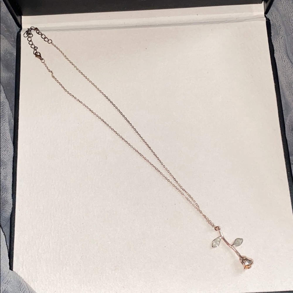 Rose gold rose adjustable necklace